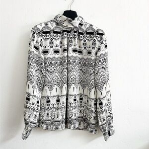 Vintage EUC Black White Geo Floral Long Sleeve Collar Office Satin Style Blouse